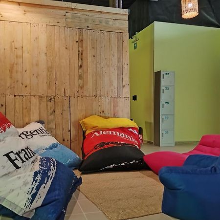 Hostel Tropico 20 Pdc Playa del Carmen Esterno foto
