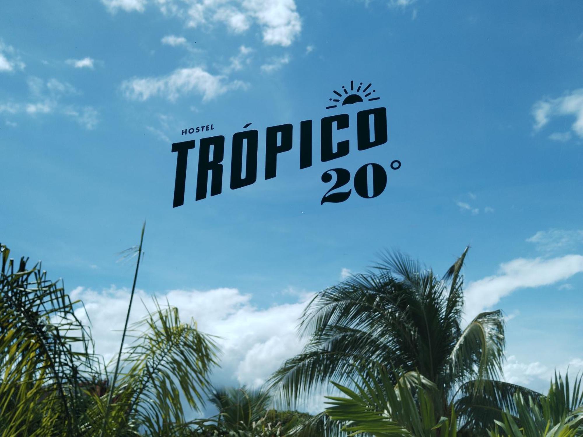 Hostel Tropico 20 Pdc Playa del Carmen Esterno foto